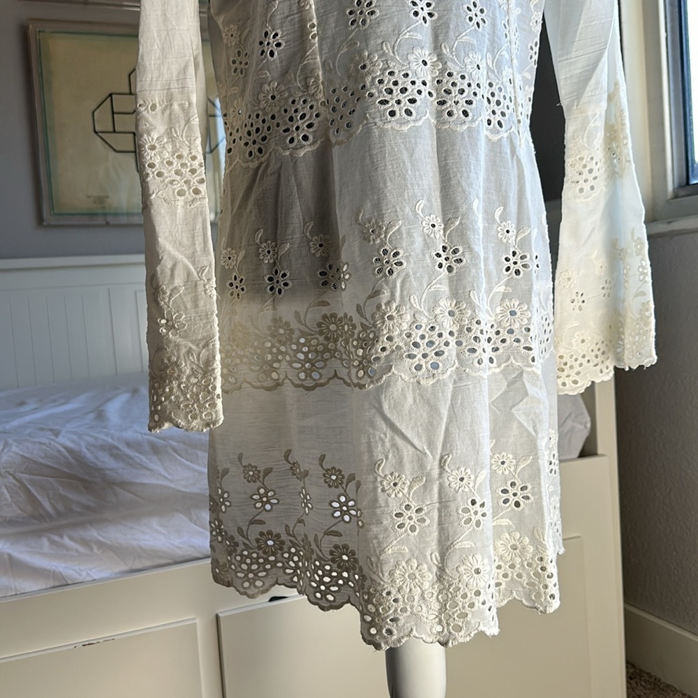 NWTCrosstree Lane Eyelet embroidered long sleeve open front white beach cover up - Picture 8 of 9